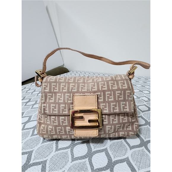 Fendi Vintage Zucchino Canvas Mini Baguette Shoulder Bag Beige/Pink - Picture 7 of 15